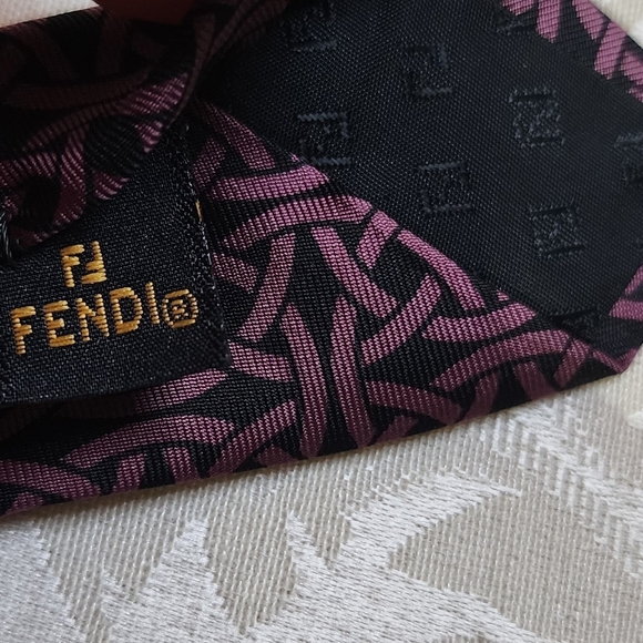 FENDI Black Purple Printed Pure Silk Man's Tie - Picture 5 of 6